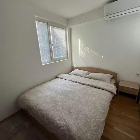 Amazing View-centrally Located-brand New * Σκόπια