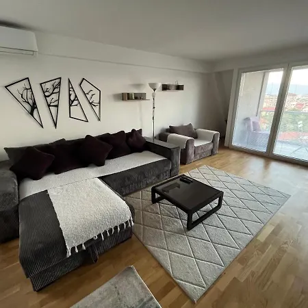 Amazing View-centrally Located-brand New * Σκόπια