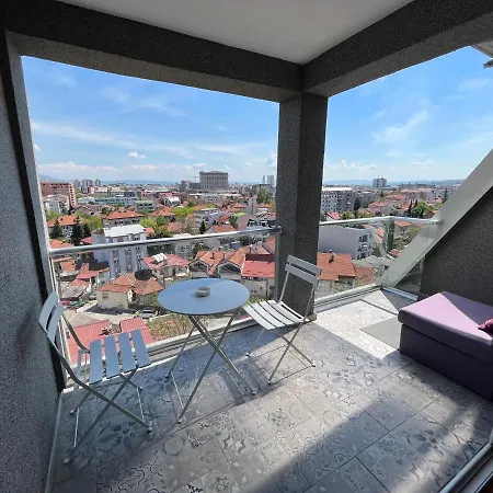 Amazing View-centrally Located-brand New Διαμέρισμα Σκόπια